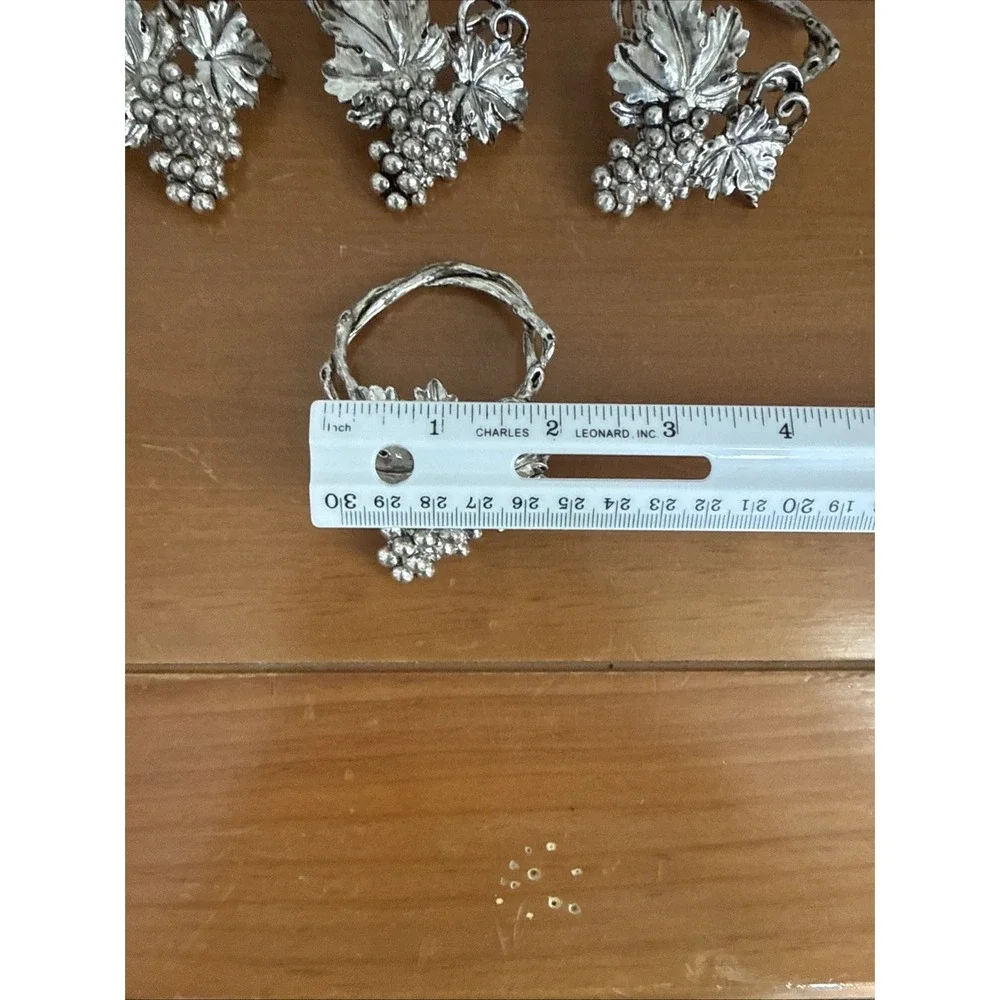 Vintage Arthur Court Grapes & Vine Design Napkin Rings Cast Aluminum Set-8